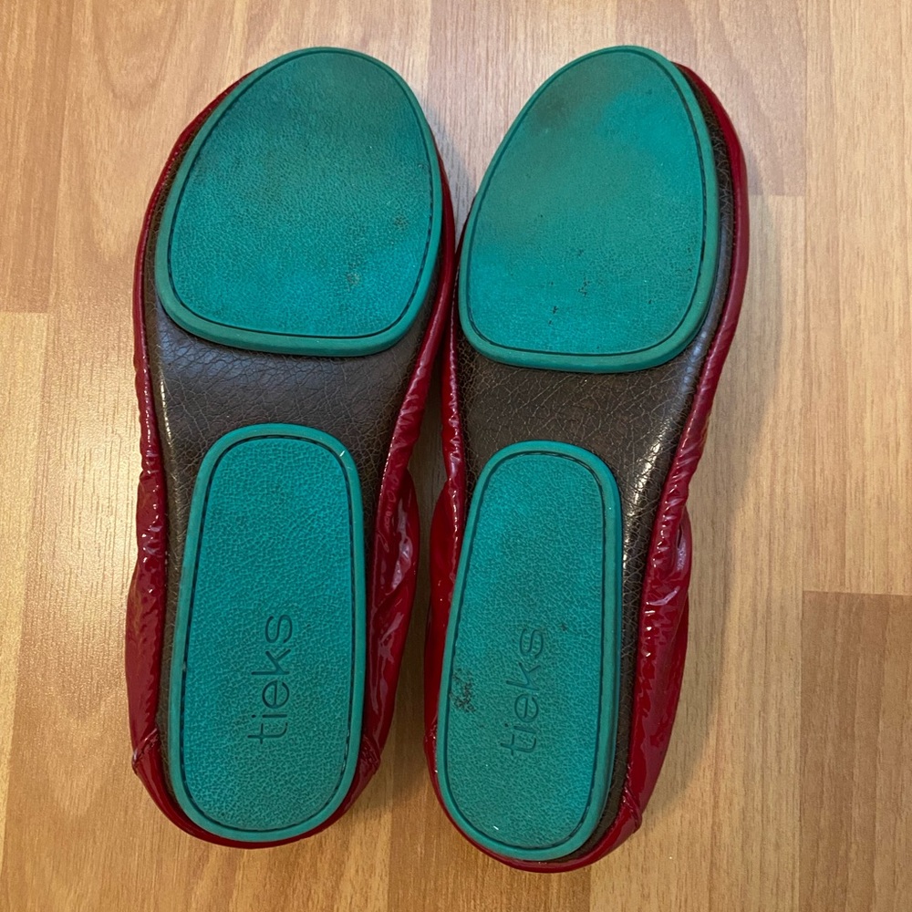 Tieks By Gavrieli- Ruby Red Patent Size 8 - image 7